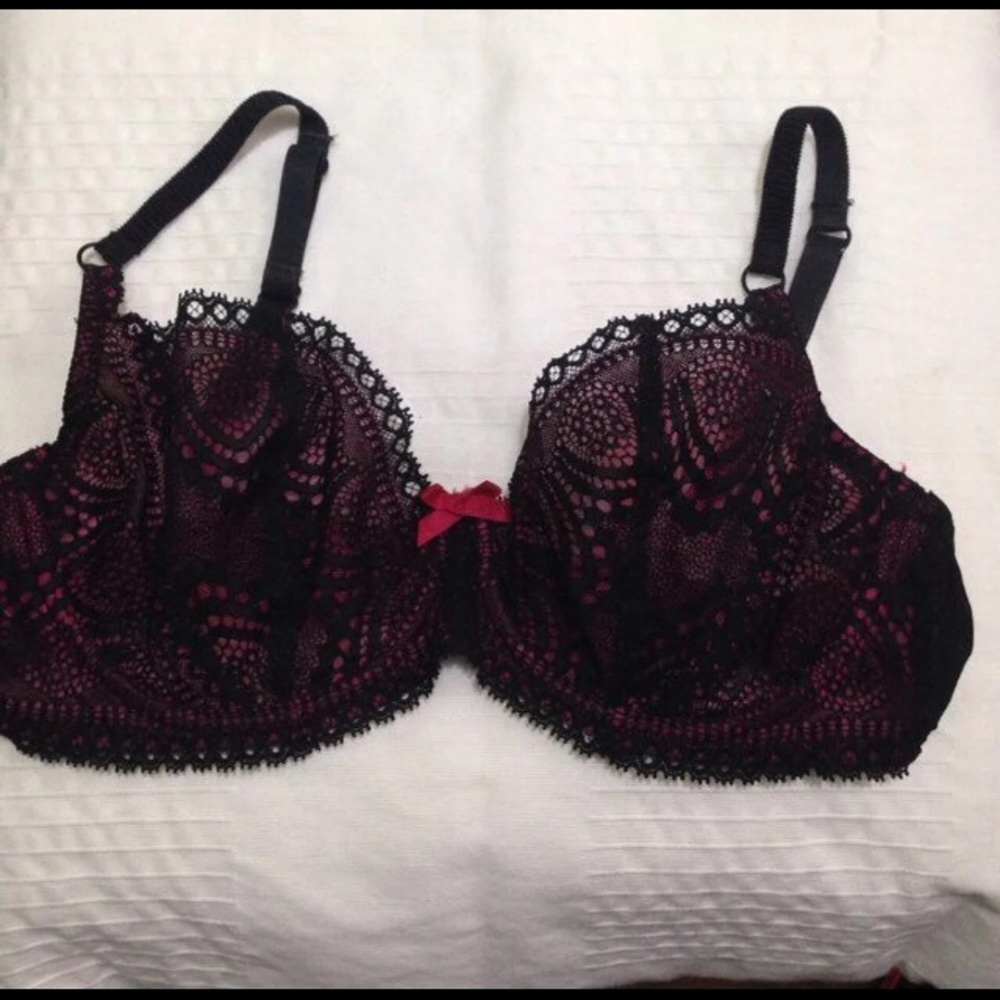 3 for $10- Elle MacPherson Lacy Bra